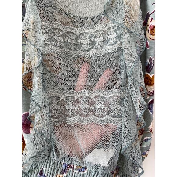 BKE Gimmicks Sheer Lace Crop Top Size M Floral Smocked Sheer Fairy Romantic Boho - Picture 5 of 10